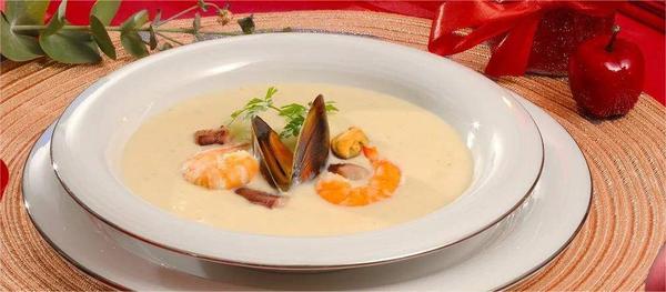 Supa Frantuzeasca de Fructe de Mare 